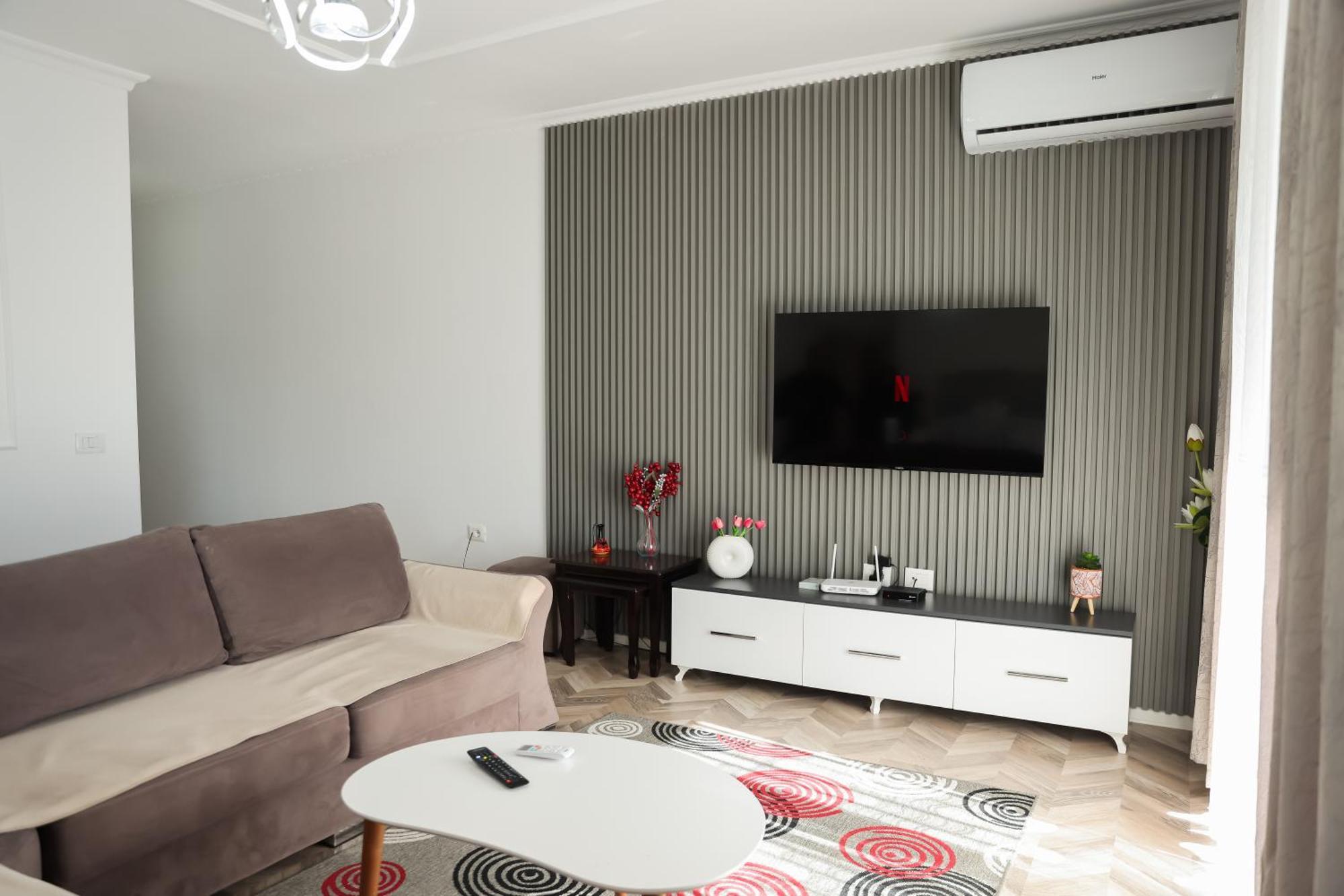 Family Apartment Τίρανα Εξωτερικό φωτογραφία