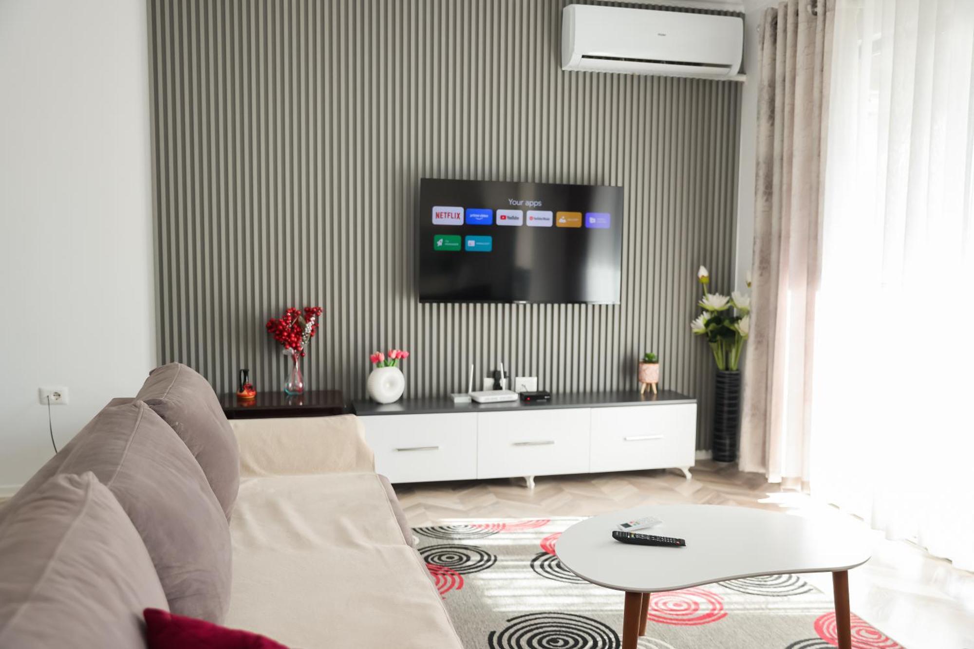 Family Apartment Τίρανα Εξωτερικό φωτογραφία