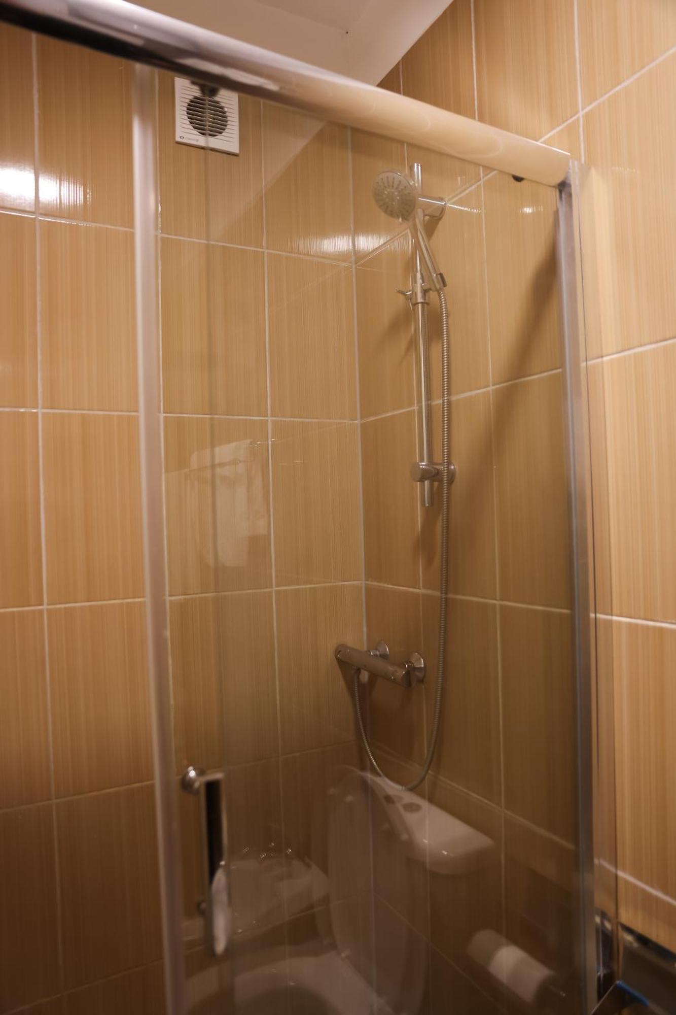 Family Apartment Τίρανα Εξωτερικό φωτογραφία