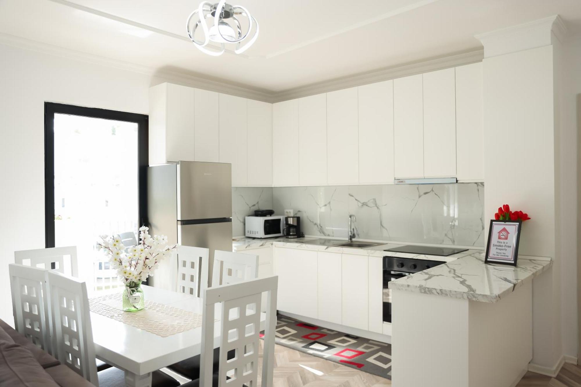 Family Apartment Τίρανα Εξωτερικό φωτογραφία